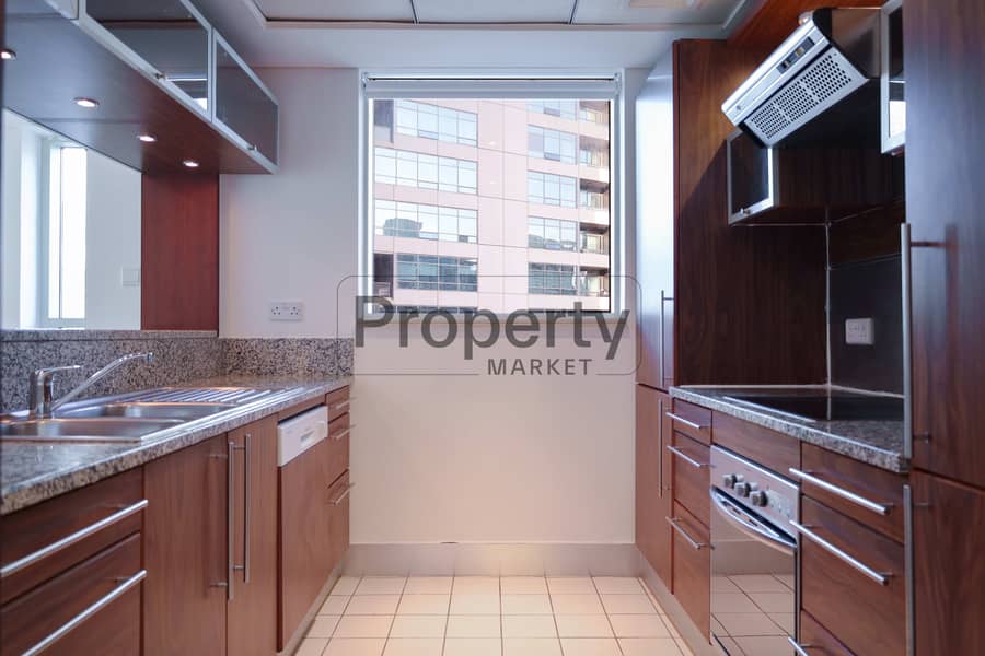 Elegant Apartment | Marina City Views | Bright 1BR