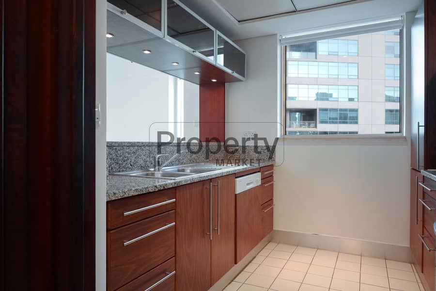 Elegant Apartment | Marina City Views | Bright 1BR
