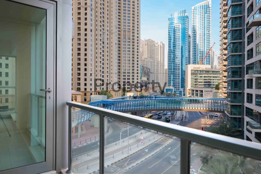 Elegant Apartment | Marina City Views | Bright 1BR - Image 16