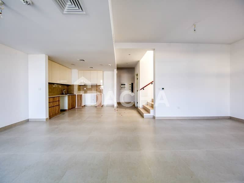 Single row / Vacant now/ Amazing community