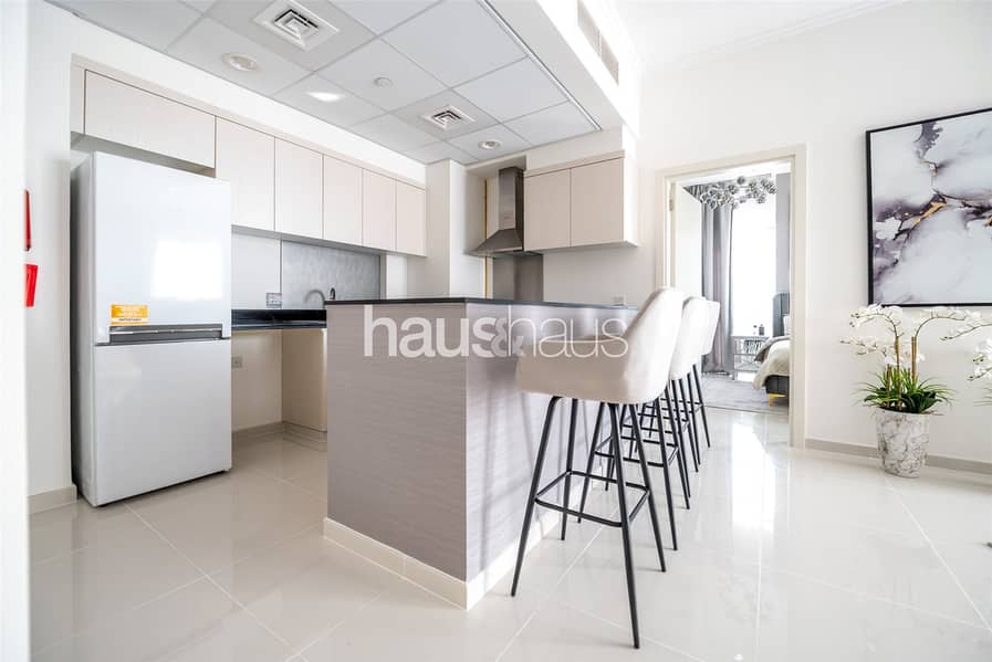 Exclusive | Premium Furniture | Bright and Airy - Image 13