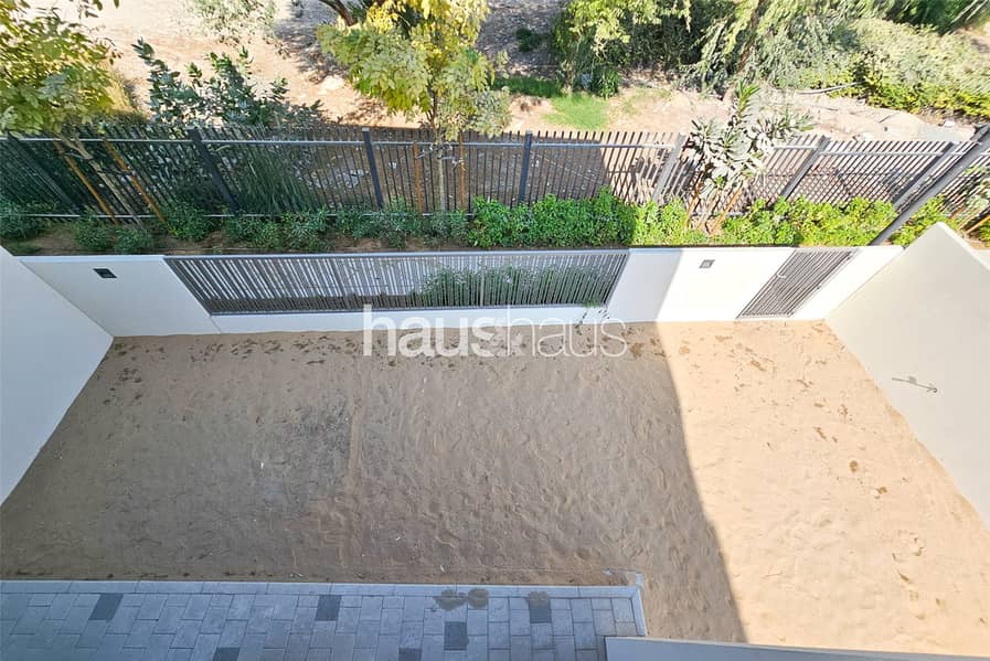 All Upgrades | Garage | Large Plot - Image 15