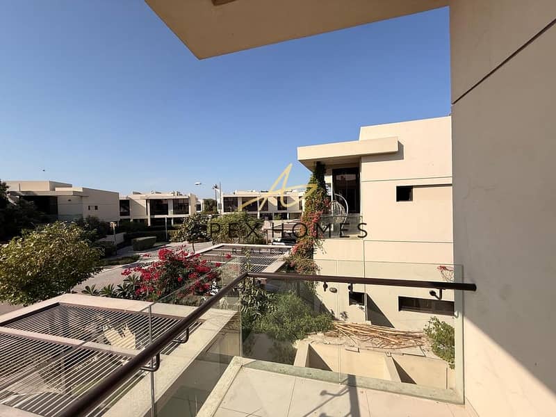 Spacious Layout | Near Malibu Beach | Vacant