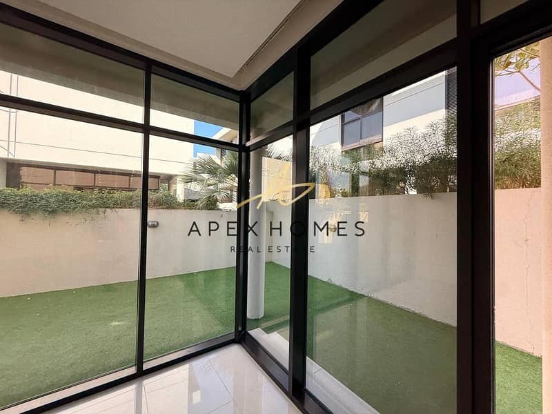 Spacious Layout | Near Malibu Beach | Vacant - Image 6