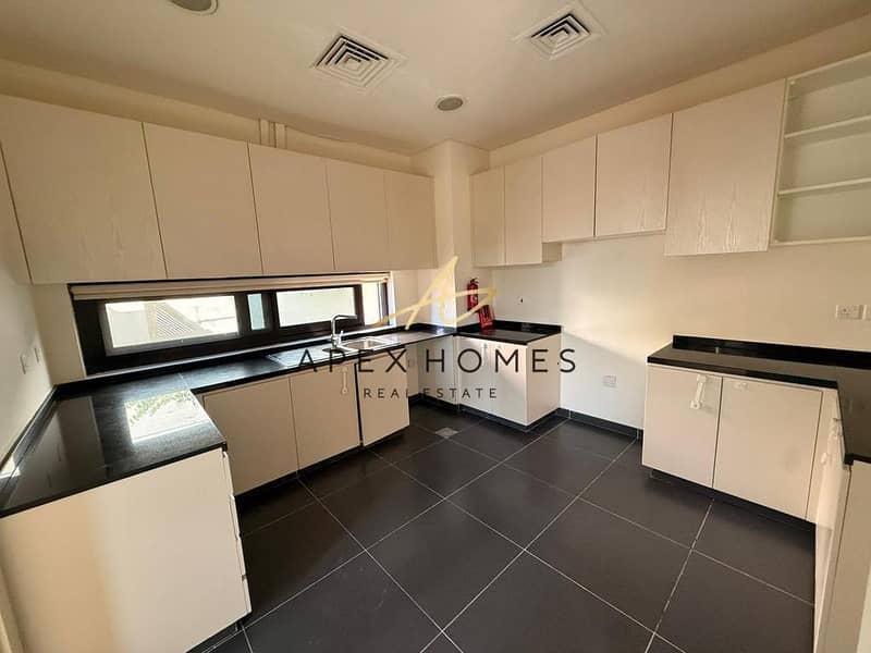 Spacious Layout | Near Malibu Beach | Vacant - Image 10