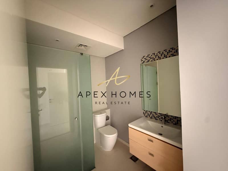 Spacious Layout | Near Malibu Beach | Vacant - Image 15