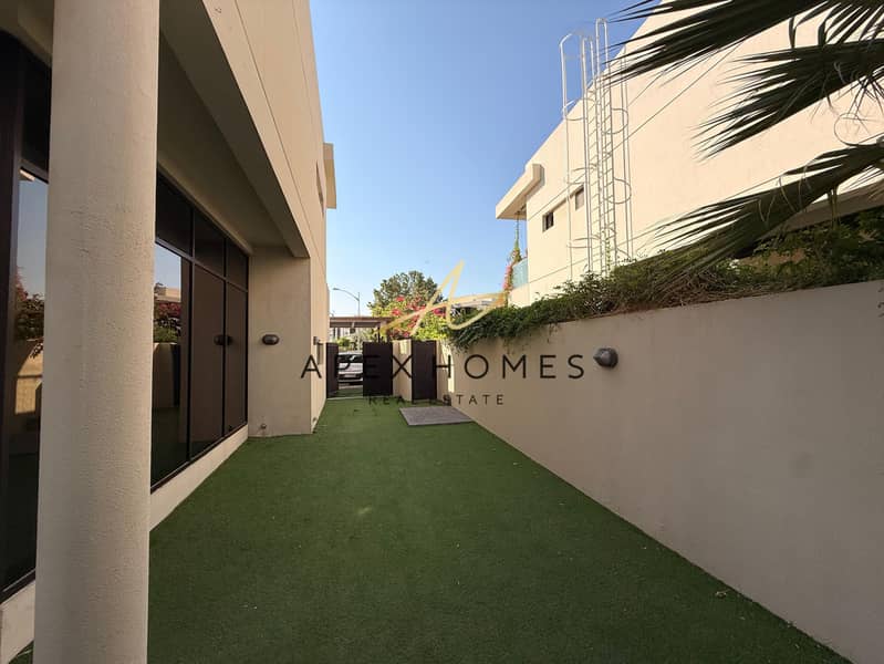 Spacious Layout | Near Malibu Beach | Vacant - Image 18