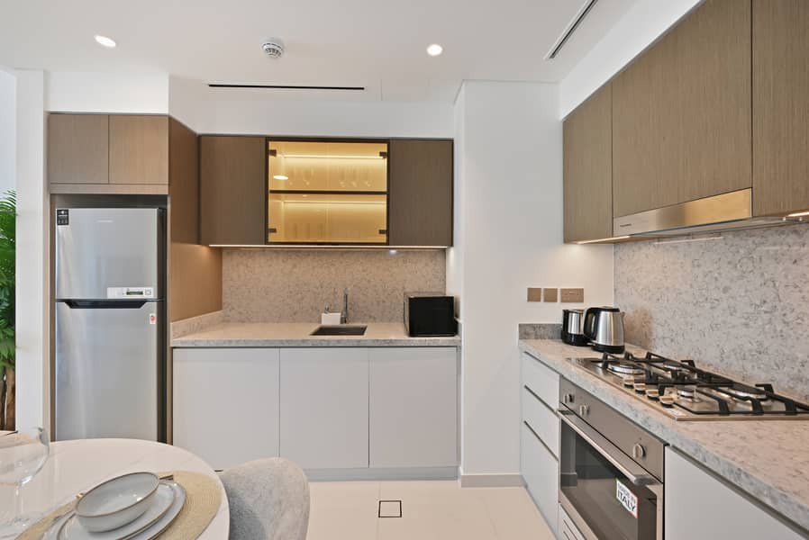 Cozy 1BD Apartment in Grand Bleu, Emaar Beachfront - Image 17