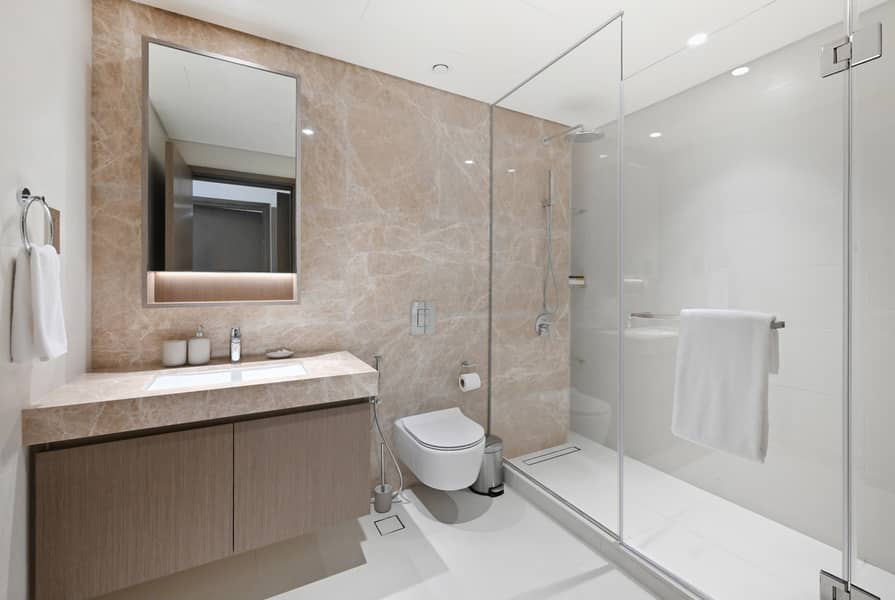 Cozy 1BD Apartment in Grand Bleu, Emaar Beachfront - Image 25