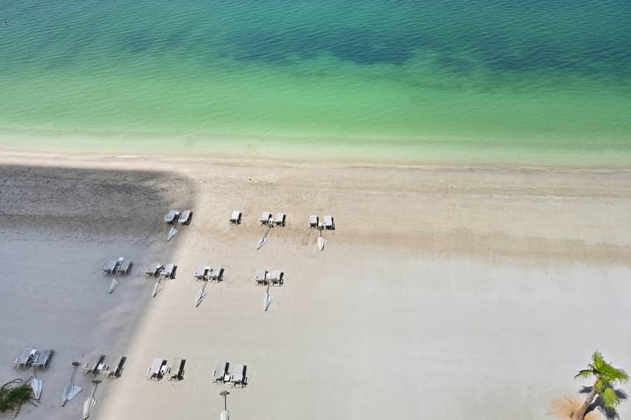 Cozy 1BD Apartment in Grand Bleu, Emaar Beachfront - Image 38