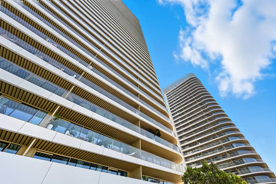 Cozy 1BD Apartment in Grand Bleu, Emaar Beachfront - Image 40