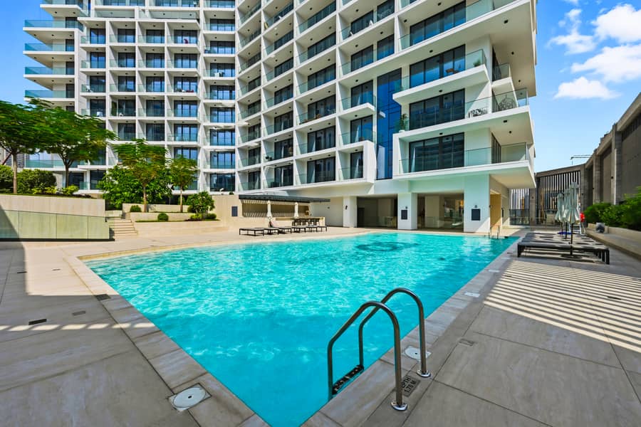 New, Bright & Cozy 1BD at Paragon by IGO, Dubai - Image 10