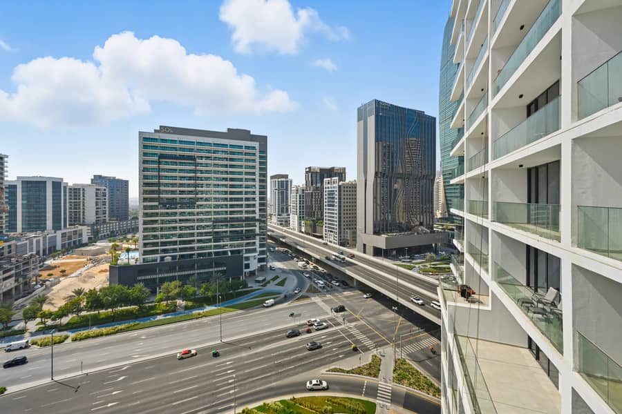 New, Bright & Cozy 1BD at Paragon by IGO, Dubai - Image 21