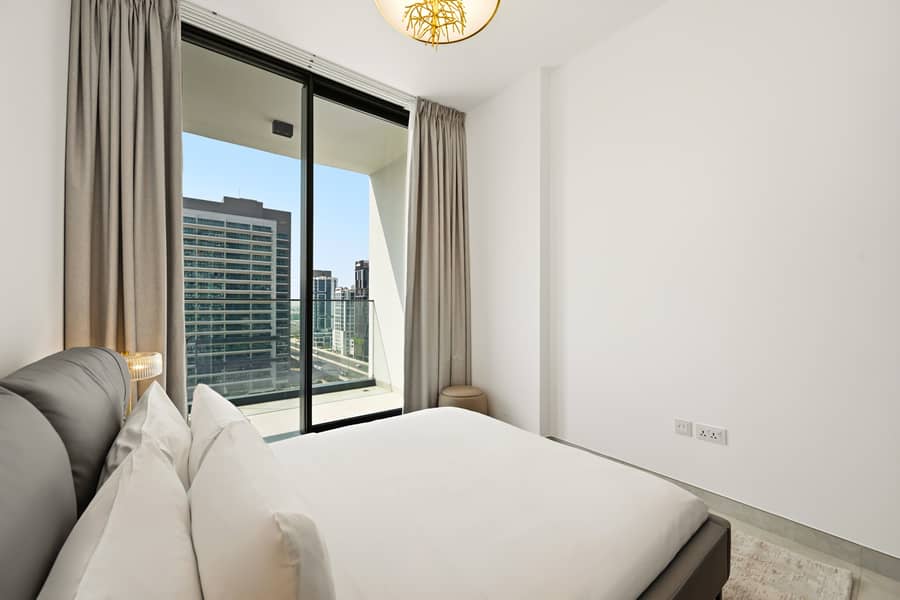 New, Bright & Cozy 1BD at Paragon by IGO, Dubai - Image 24