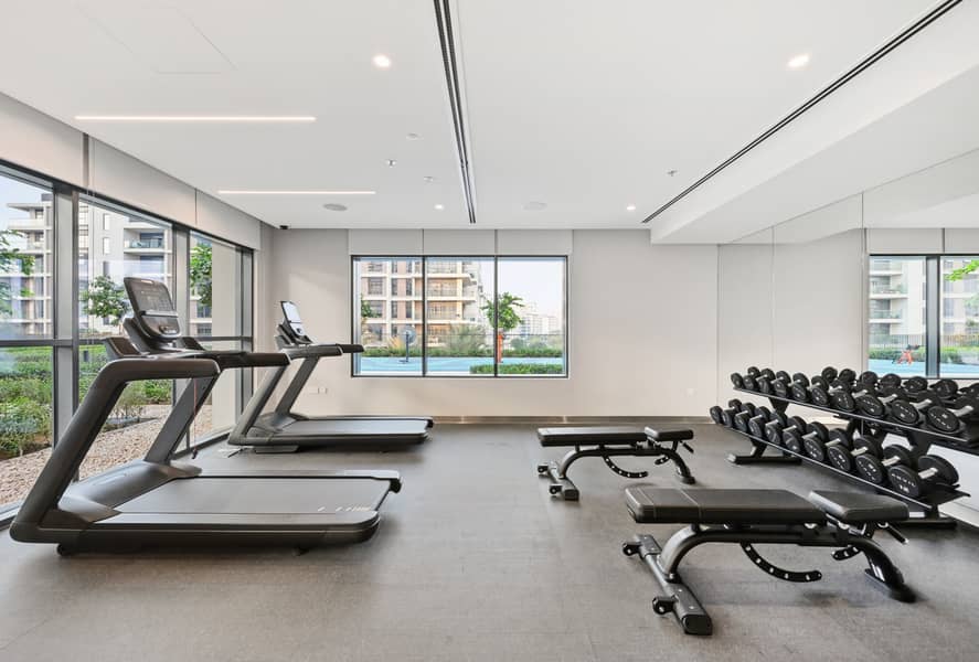 Brand new stylish apartment in Dubai Hills - Image 33