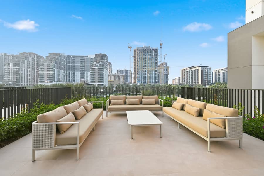 Brand new stylish apartment in Dubai Hills - Image 36
