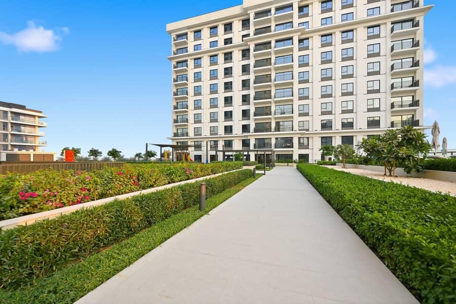 Brand new stylish apartment in Dubai Hills - Image 37