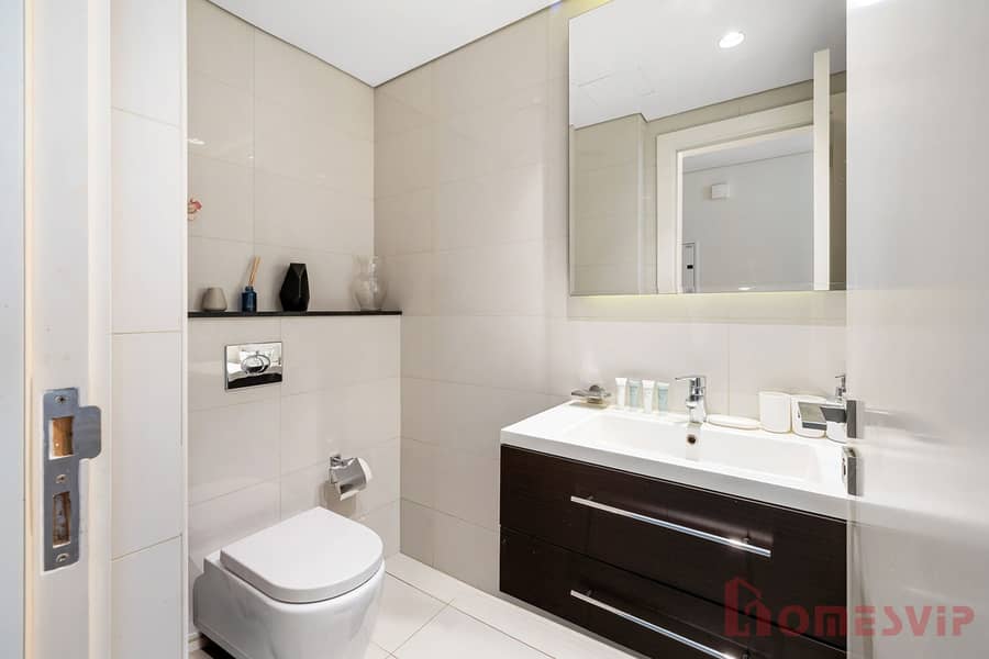 Luxury Unit High Floor Damac Majestine