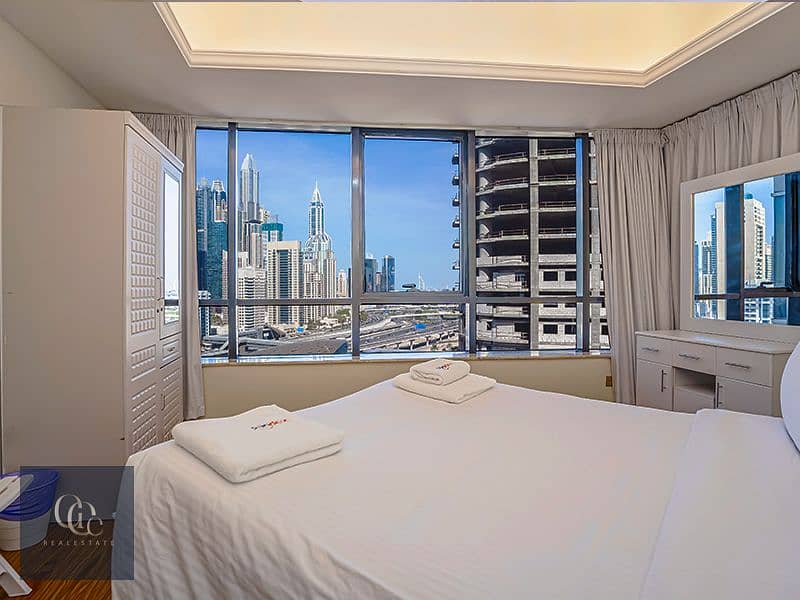 Easy Access to Metro | High floor with Balcony | Upgraded and Equipped - Image 7