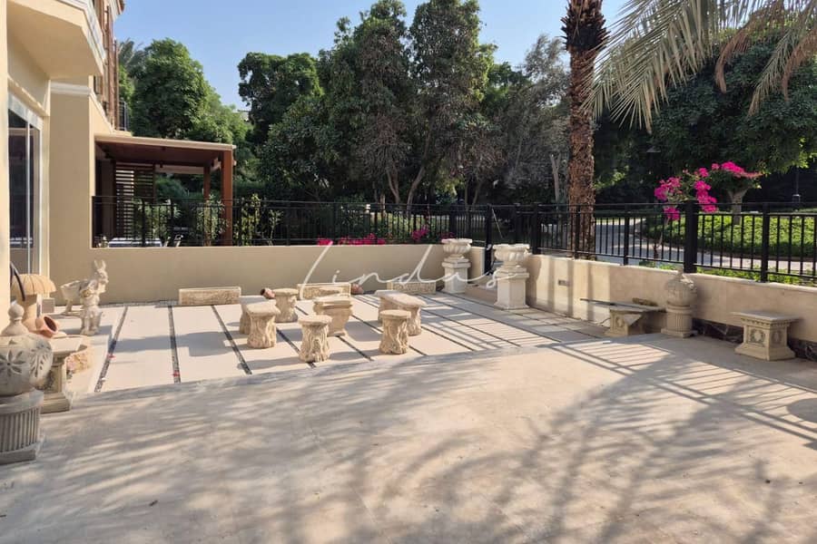 Vastu / Fully Upgraded /Extended to 4 beds