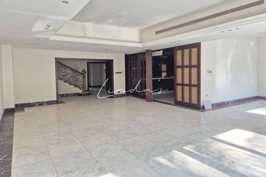 Vastu / Fully Upgraded /Extended to 4 beds