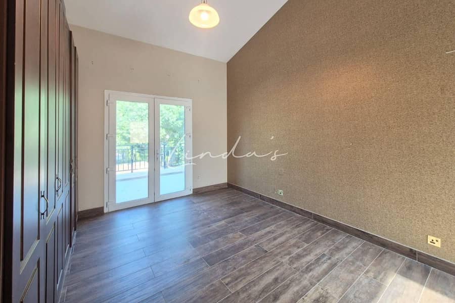 Vastu / Fully Upgraded /Extended to 4 beds - Image 17