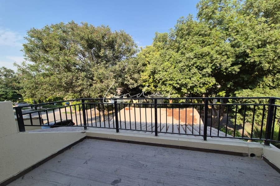 Vastu / Fully Upgraded /Extended to 4 beds - Image 18