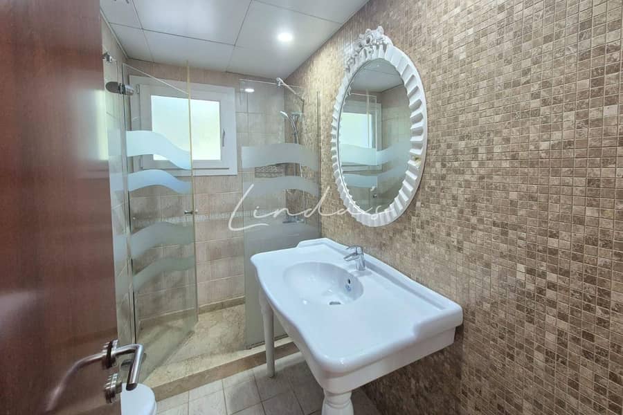 Vastu / Fully Upgraded /Extended to 4 beds - Image 20