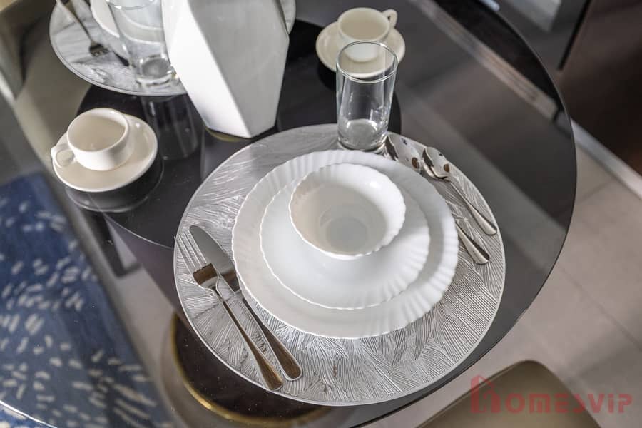 Luxury Unit High Floor Damac Majestine - Image 10