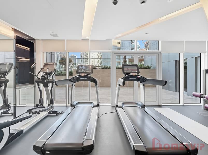 Luxury Unit High Floor Damac Majestine - Image 25