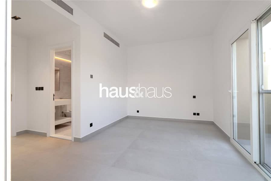 Fully Upgraded | 3 Bedrooms | Vacant Now - Image 7