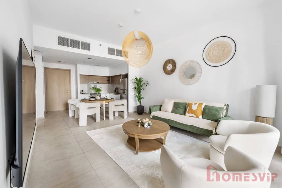 Luxurious 1BR | Modern Apartment | Balcony & Pool - Image 8