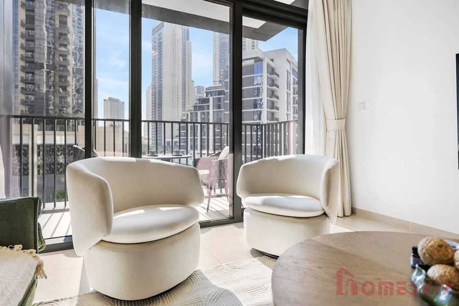 Luxurious 1BR | Modern Apartment | Balcony & Pool - Image 9