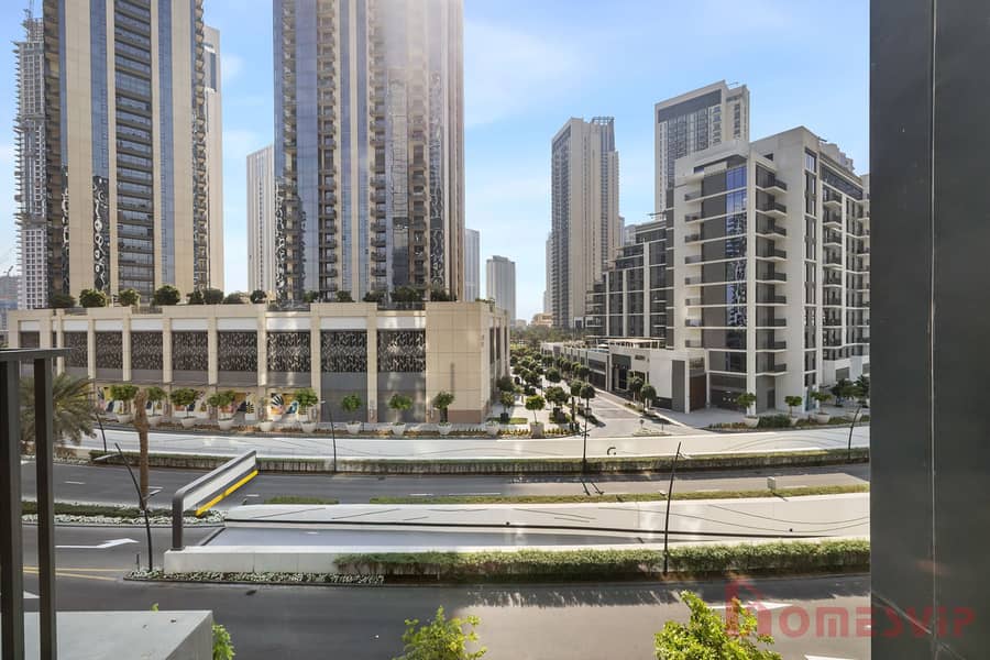 Luxurious 1BR | Modern Apartment | Balcony & Pool - Image 22