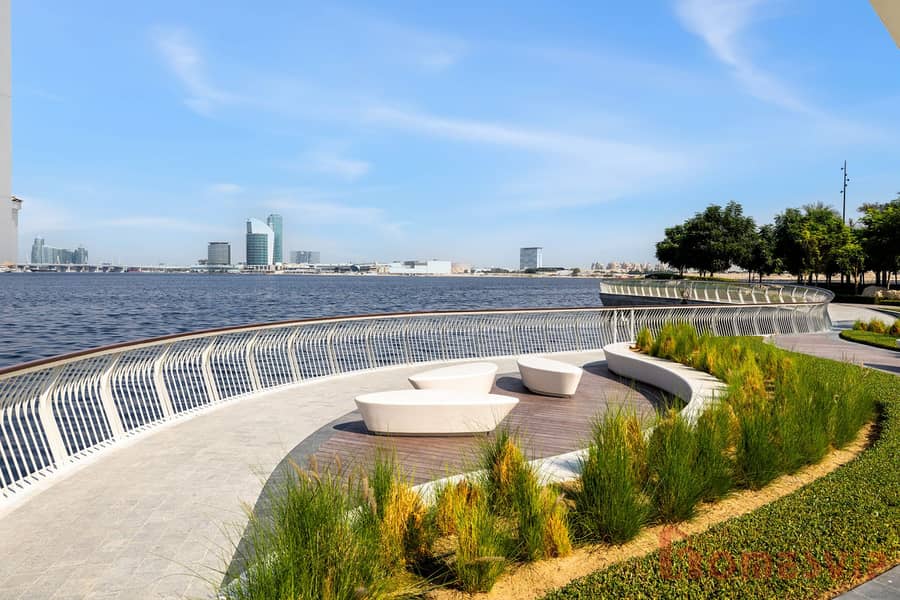 Luxurious 1BR | Modern Apartment | Balcony & Pool - Image 31