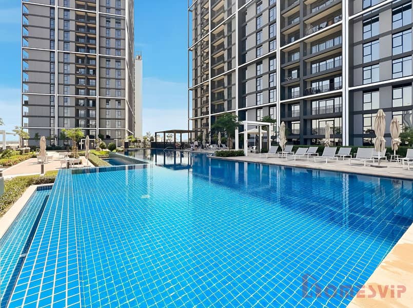 Luxurious 1BR | Modern Apartment | Balcony & Pool - Image 35
