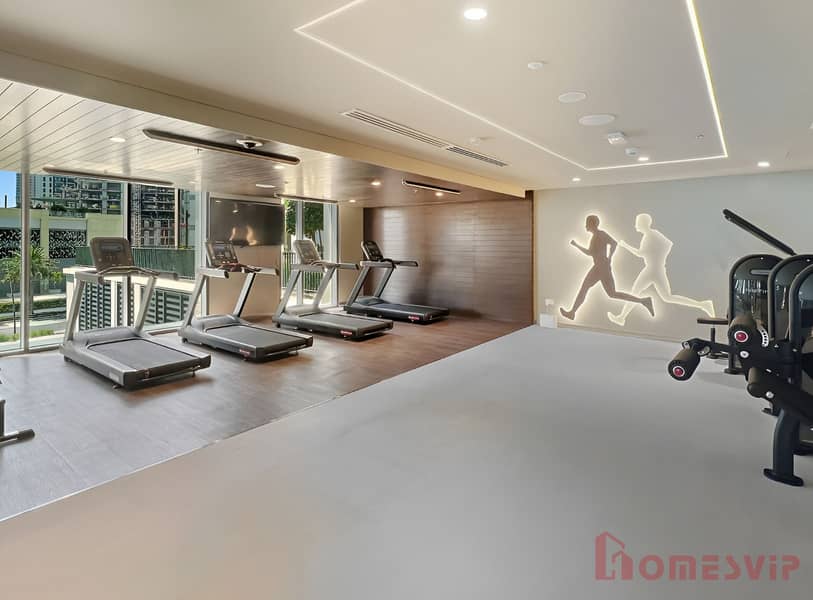 Luxurious 1BR | Modern Apartment | Balcony & Pool - Image 44