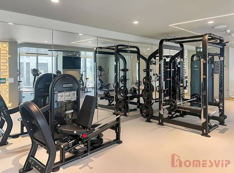 Luxurious 1BR | Modern Apartment | Balcony & Pool - Image 46