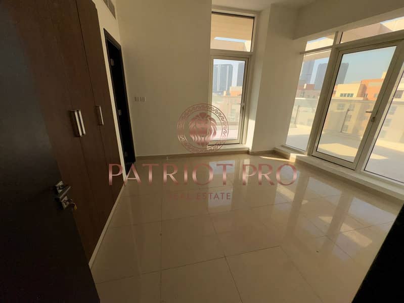 Duplex Unit - Elegant 3 BHK Spacious Big Layout - Image 9