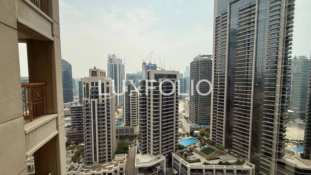 Corner Unit | BLVD View | Mid Floor - Image 10