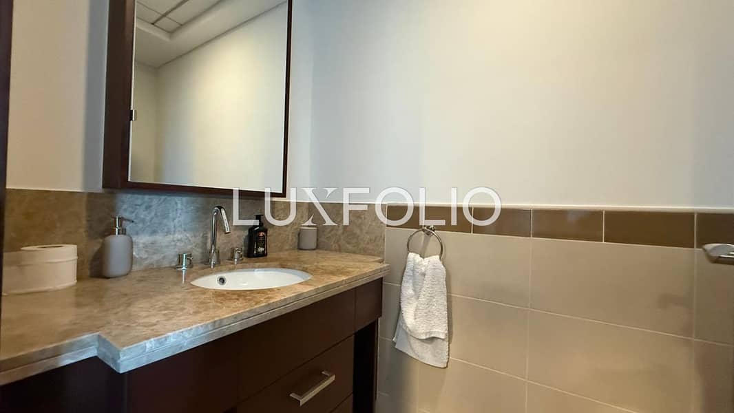 Corner Unit | BLVD View | Mid Floor - Image 12