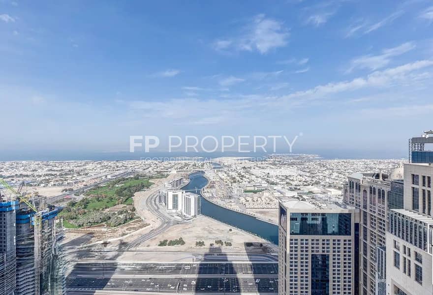 Luxurious 3+Maid Room Flat | Sea View | High Floor - Image 17