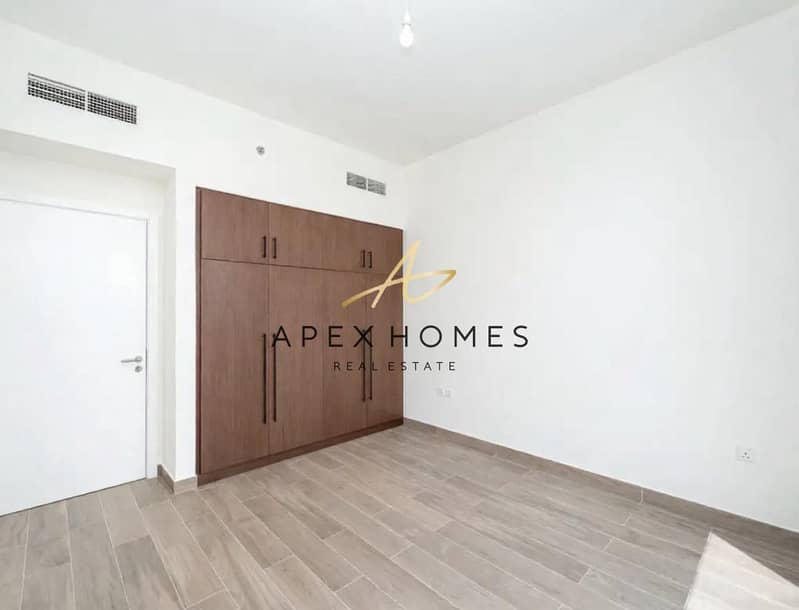 Brand New | Available in December | Modern - Image 6