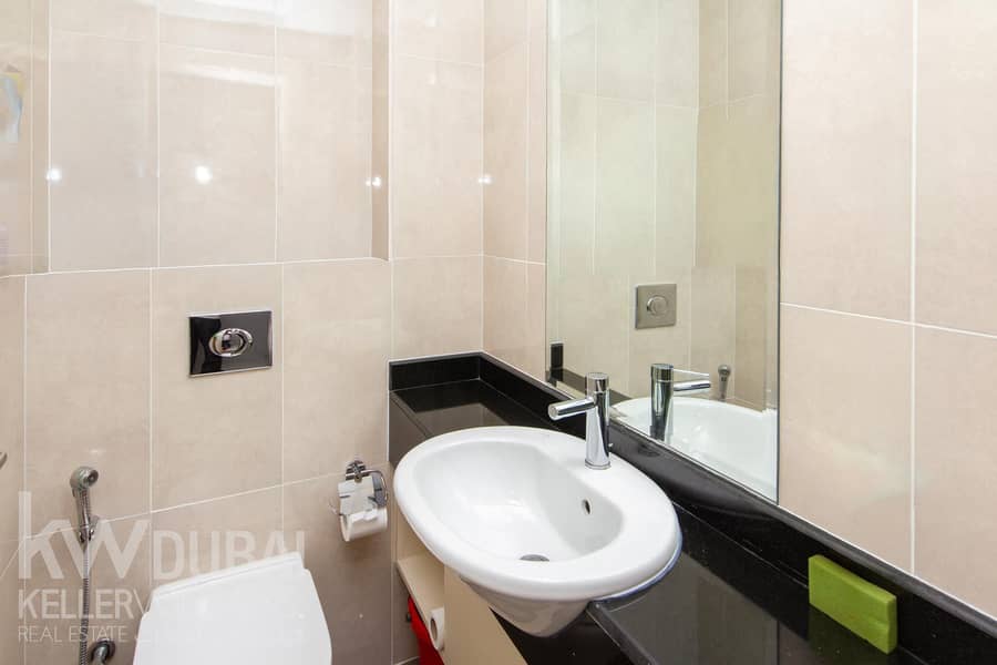 Golf View | Balcony | Furnished | Good ROI - Image 17