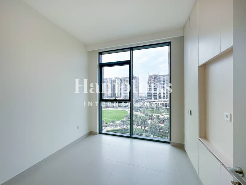Full Park view | Vacant | Brand New | Spacious - Image 6