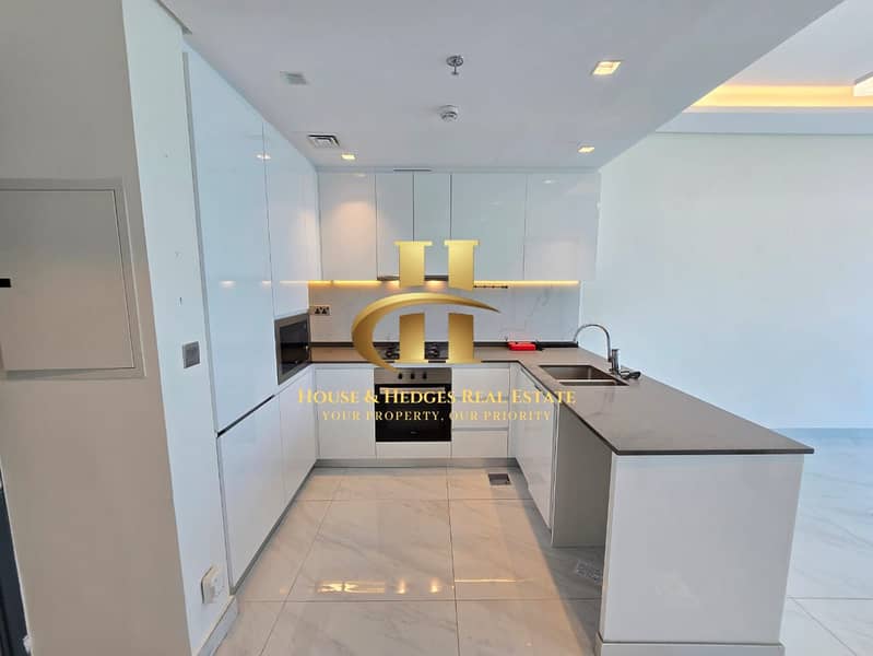 Lavish 1 Bedroom | Chiller Free | Fitted Kitchen | Pool View