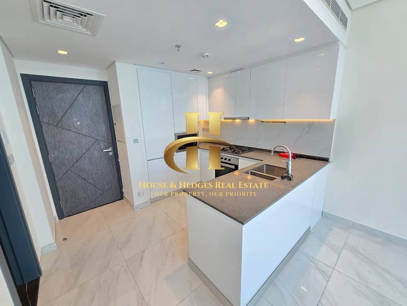 Lavish 1 Bedroom | Chiller Free | Fitted Kitchen | Pool View