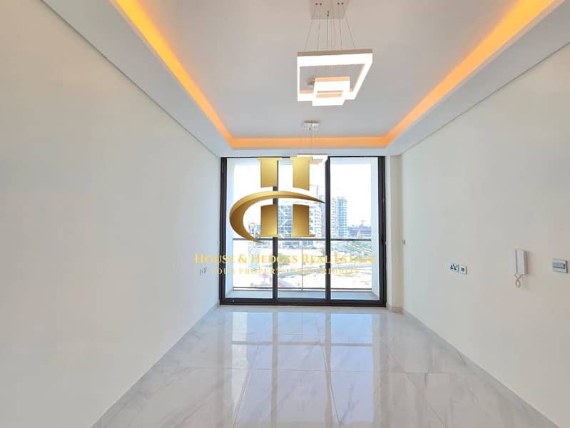 Lavish 1 Bedroom | Chiller Free | Fitted Kitchen | Pool View - Image 8