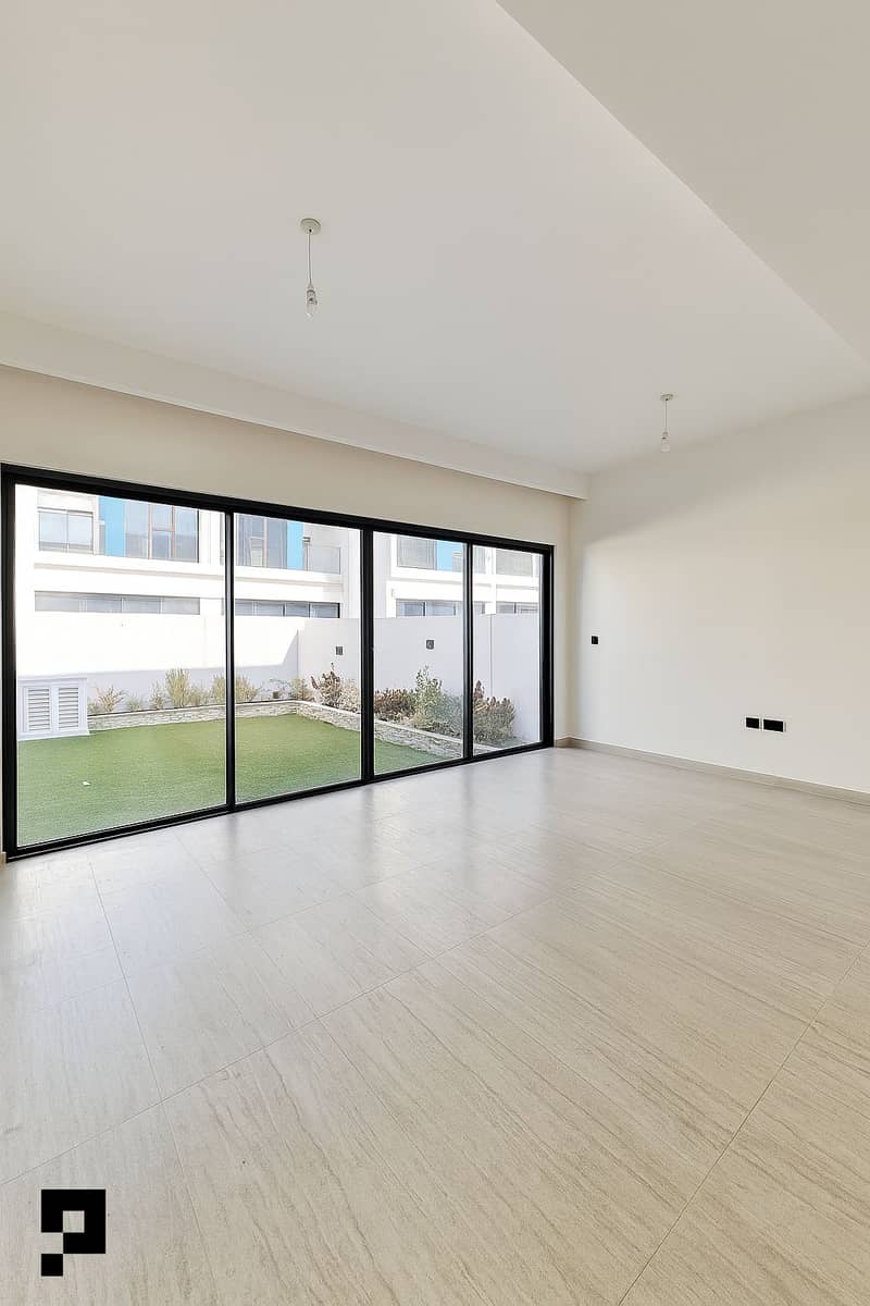 Luxury 3BR Townhouse in Santorini – Damac Lagoons - Image 7