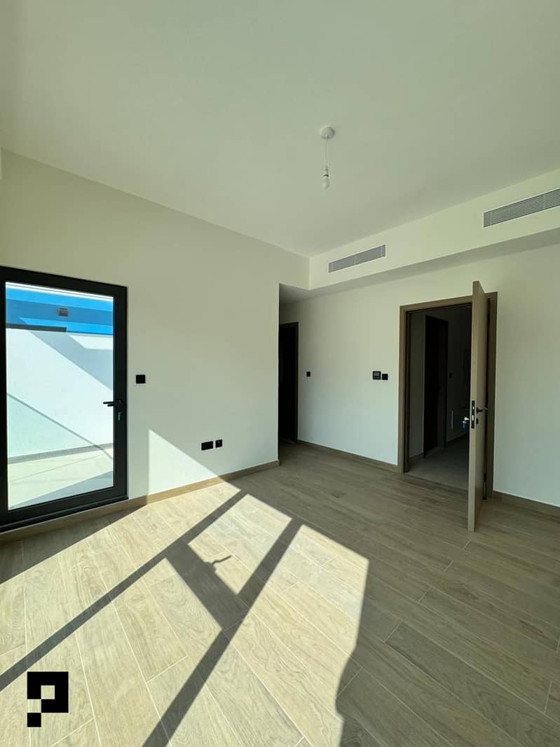 Luxury 3BR Townhouse in Santorini – Damac Lagoons - Image 11